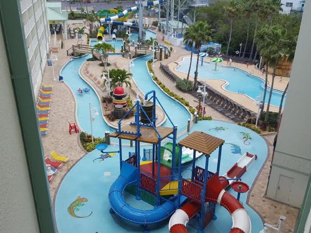 קלירווטר ביץ' Spacious Beach House Unit,Beautifully Furnished 2 Bed 2Bath./2Min.Walk To Beach מראה חיצוני תמונה